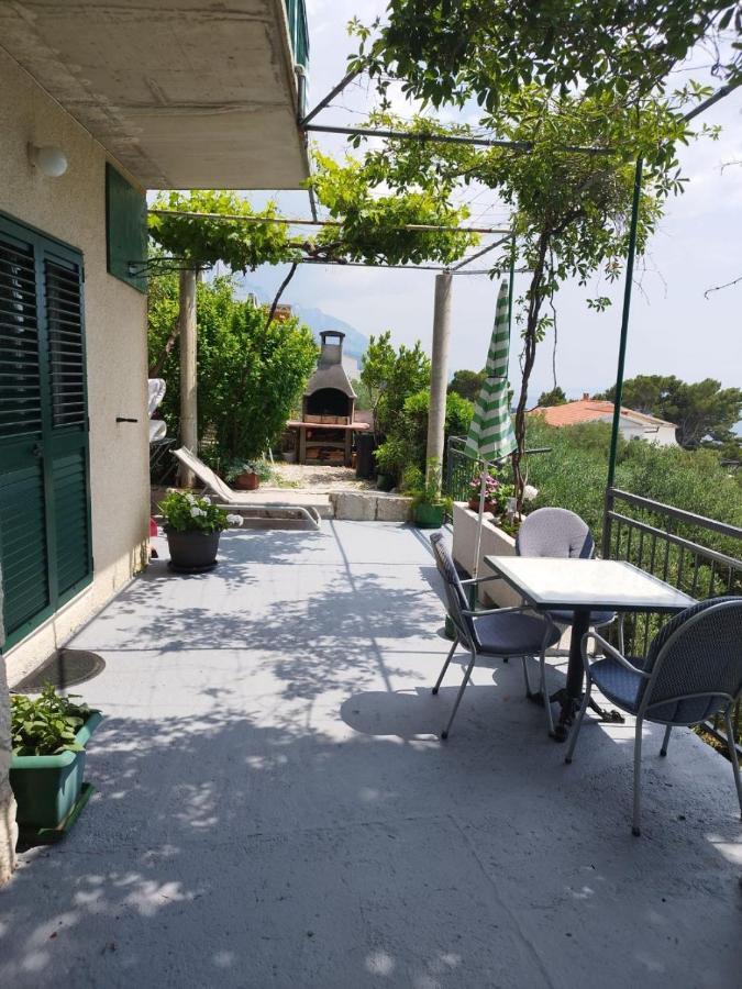 Apartments Mare - 150 M From Beach Brela Extérieur photo