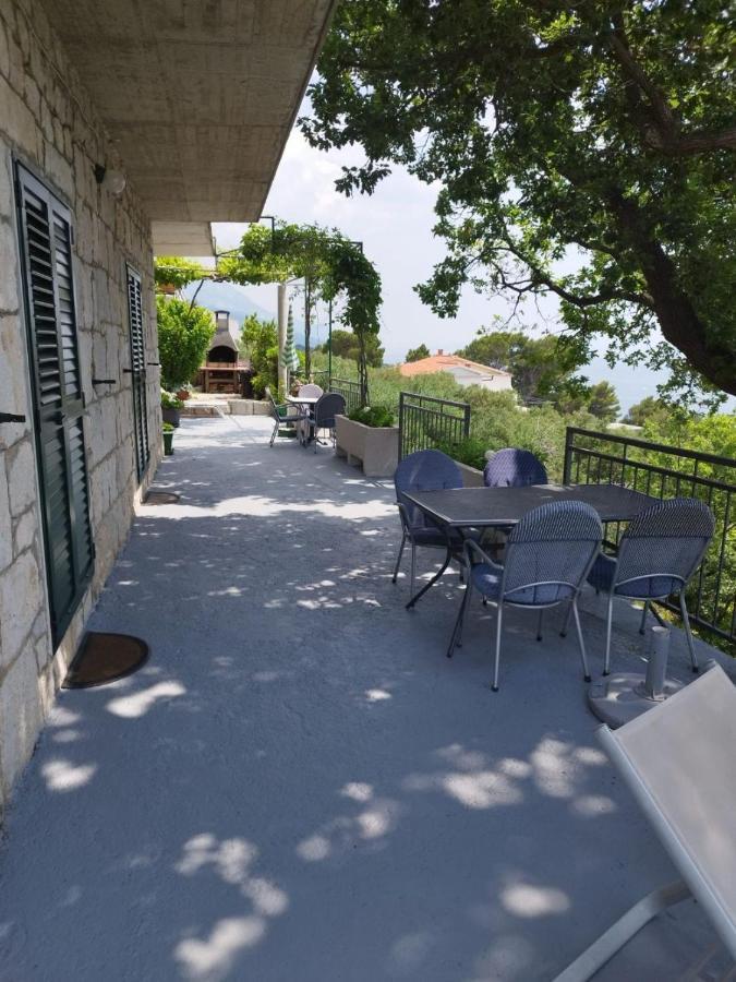 Apartments Mare - 150 M From Beach Brela Extérieur photo