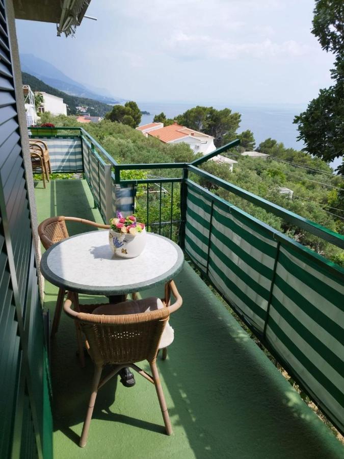 Apartments Mare - 150 M From Beach Brela Extérieur photo
